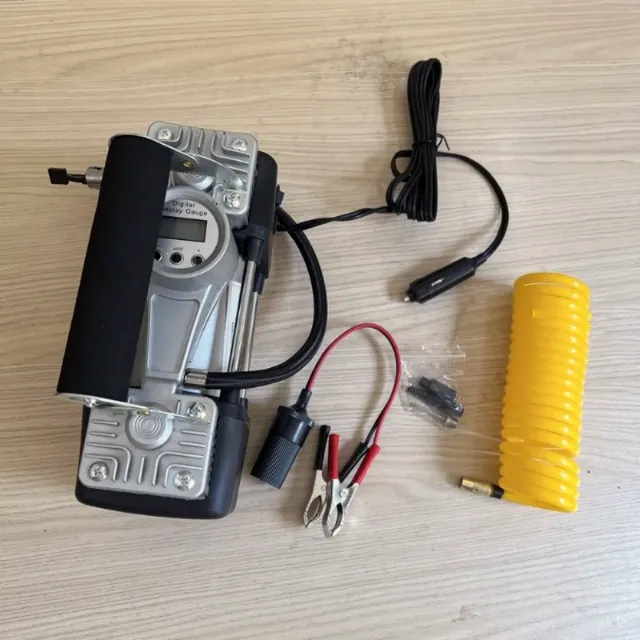 Bơm lốp xe hơi 2 xi lanh 12v lõi đồng